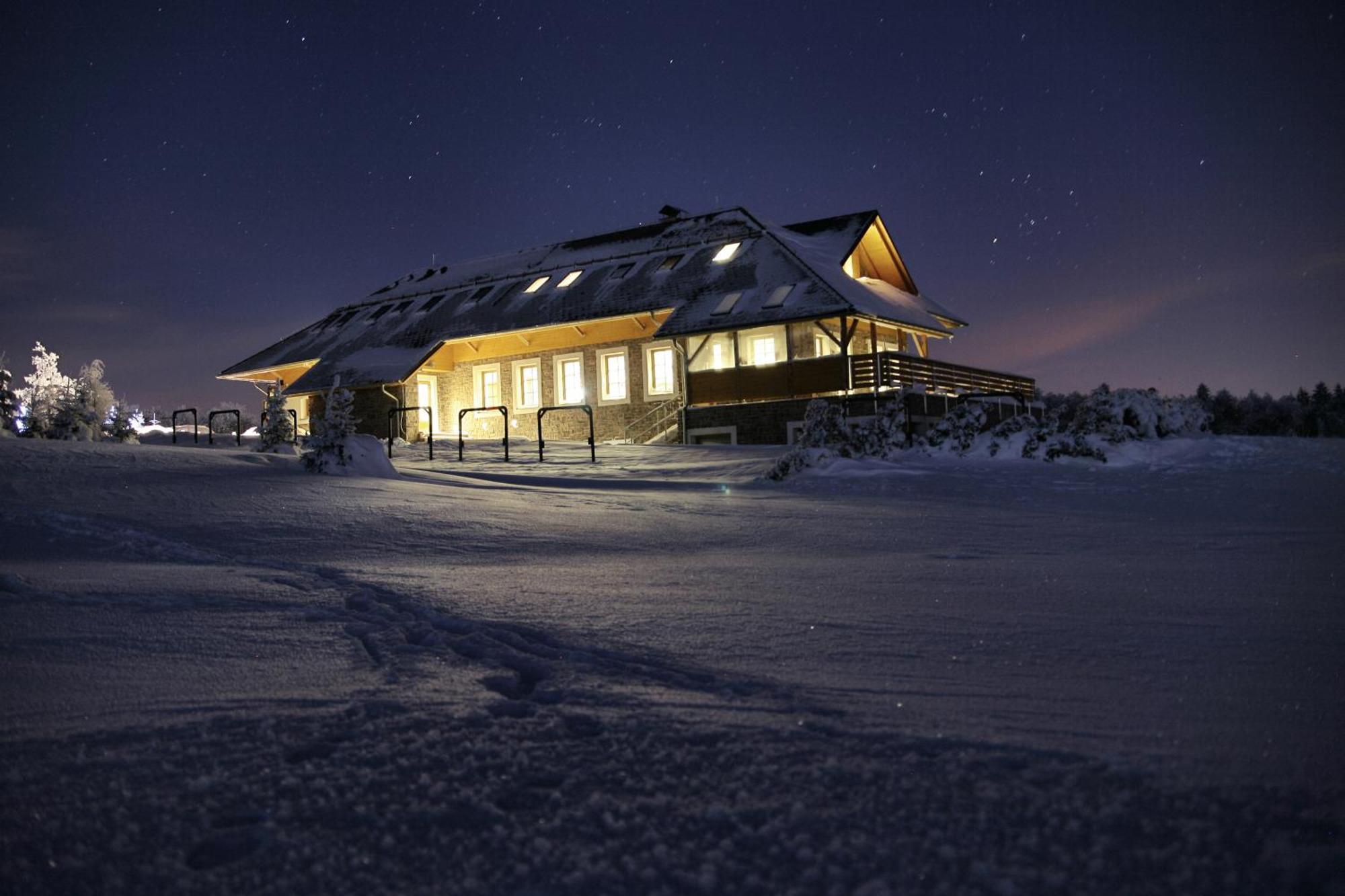 Hotel Krusnohorsky Dvur Cinovec Экстерьер фото